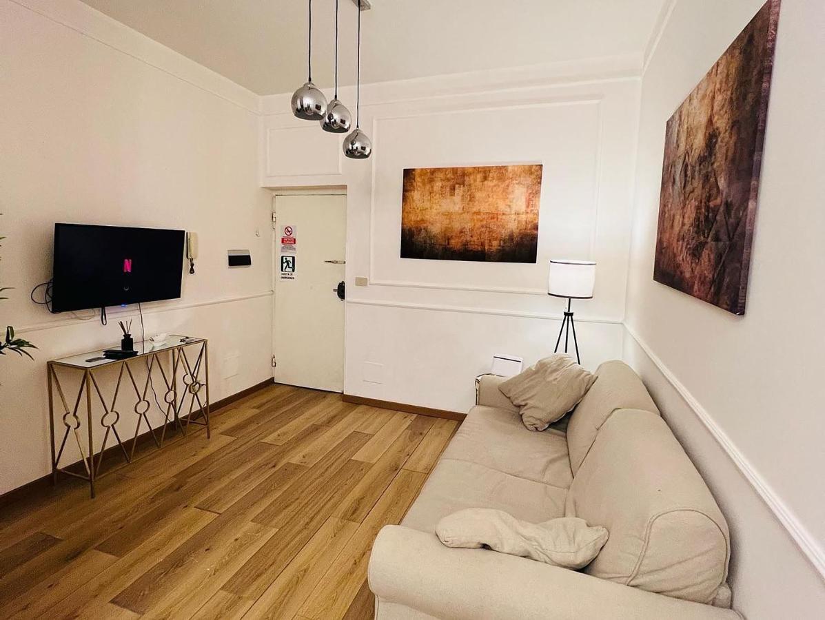 Via Del Corso Charme Apartment Rome Bagian luar foto